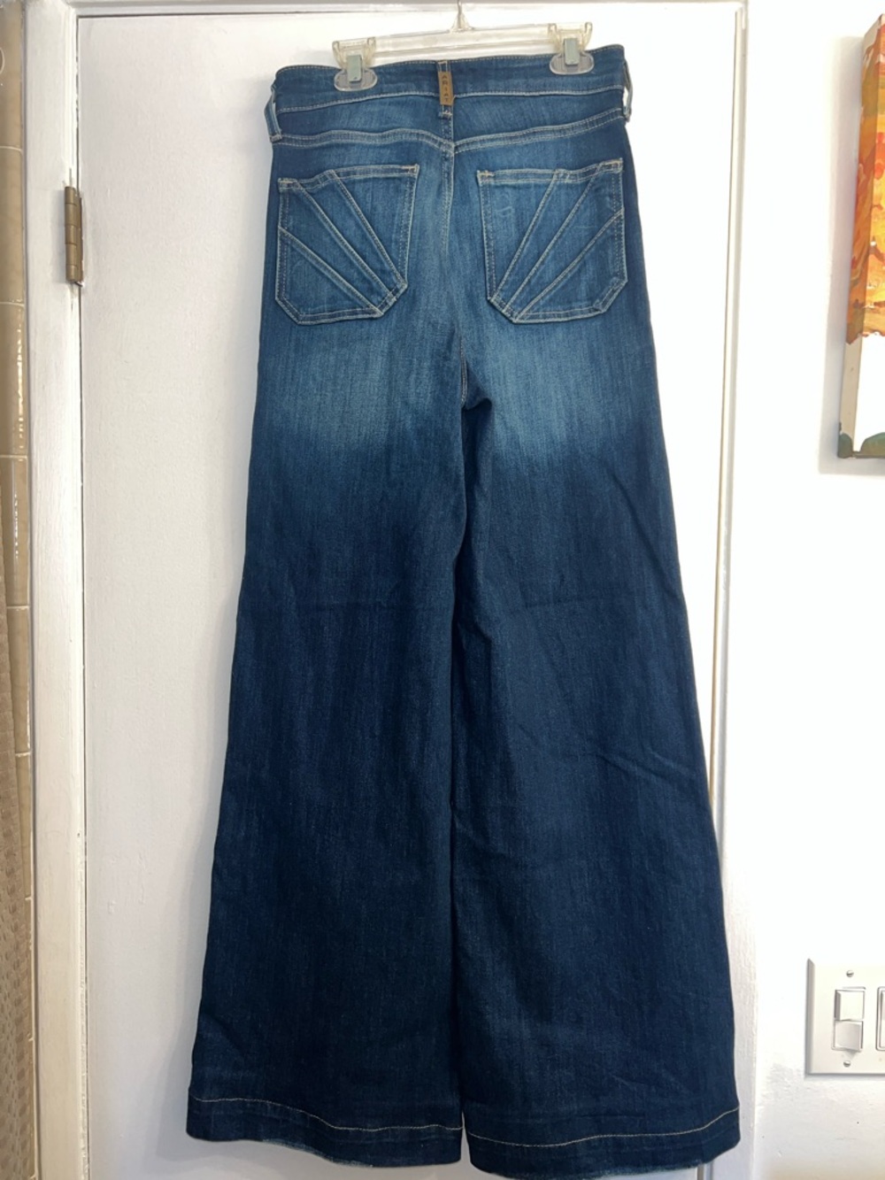 Ariat Ultra High Rise Wide Leg Denim Blue Jeans. Size 25R. - Picture 3 of 7